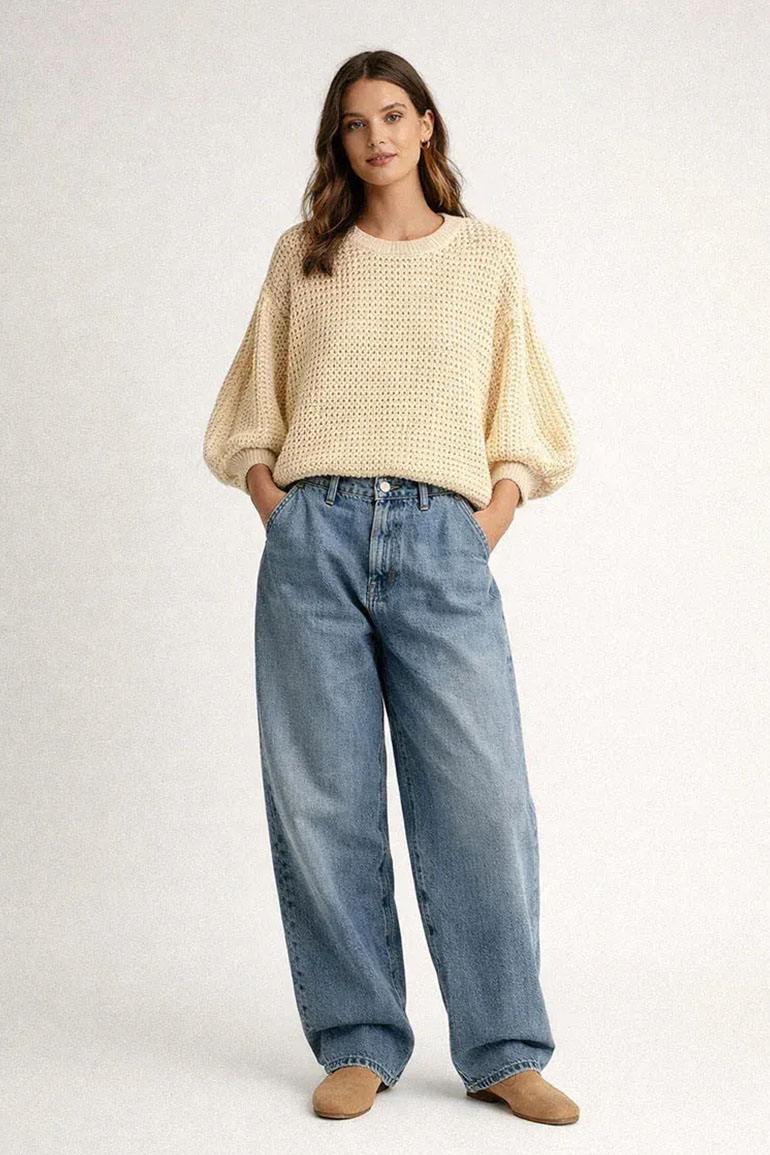 KNITTED SWEATER FOR WOMEN
