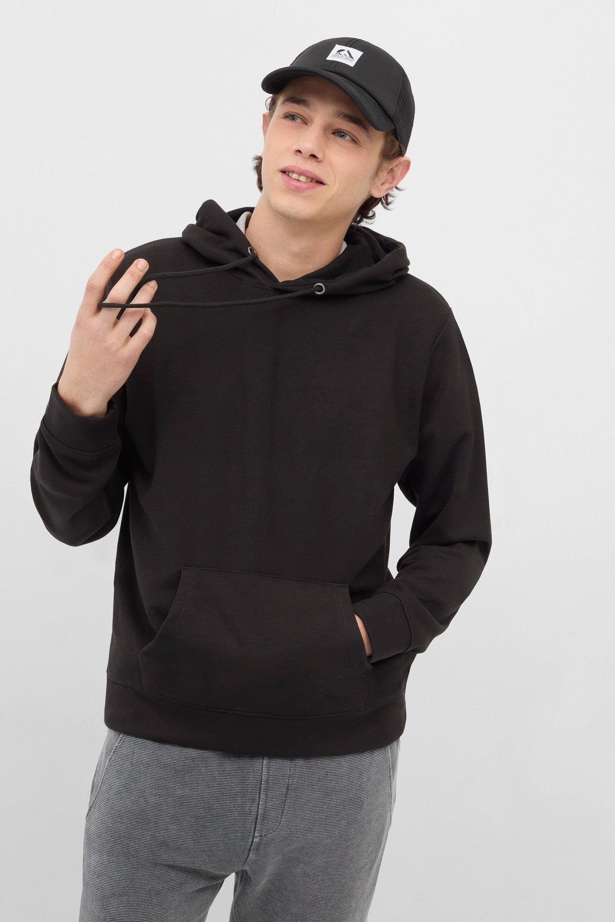 Solid Front Closed Hoodie