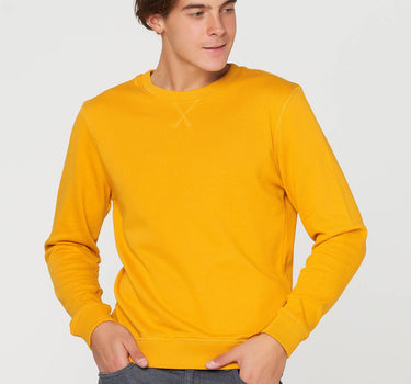 Crew Neck Solid Sweatshirt For Men - Yellow 